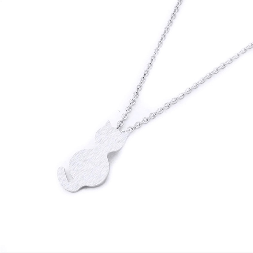 Beautiful New silver plated Love Cat Necklace